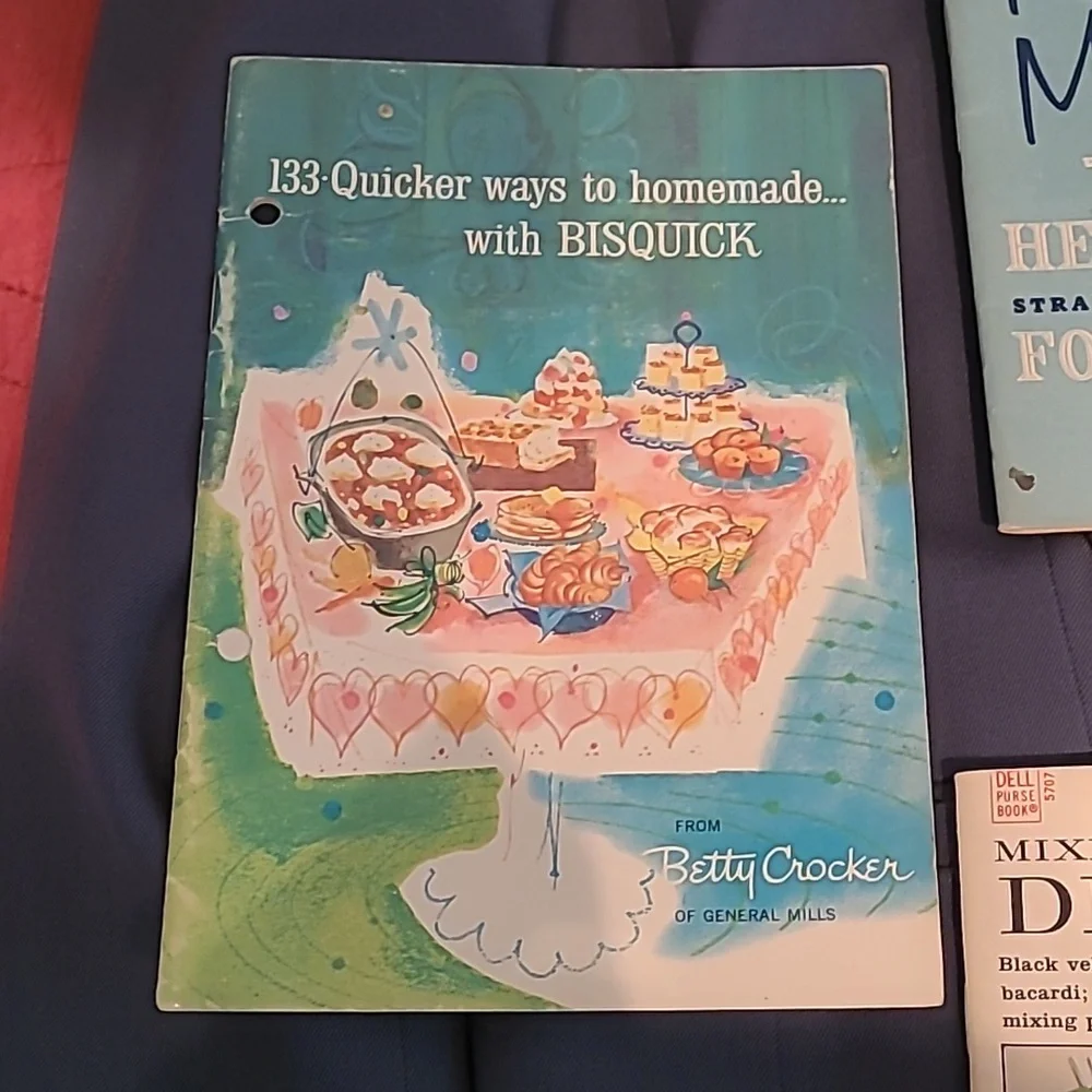 Betty Crocker recipe booklet